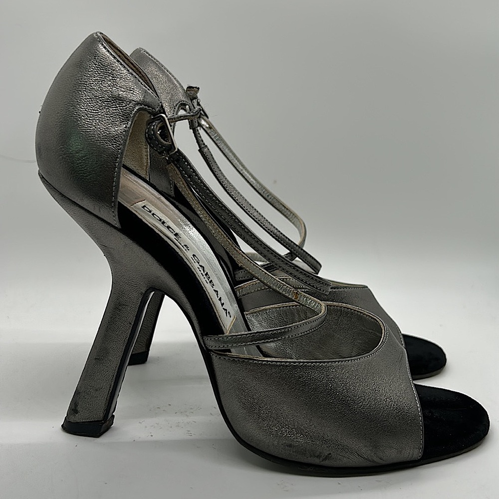 Dolce & Gabbana Sexy Silver Gray Strappy High
Heels Shoes **Sz 37/US Sz 7**🔥🔥 - Picture 5 of 16